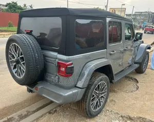 Jeep Wrangler 2023 Gris