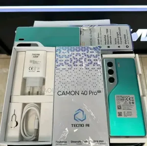 Neuf Tecno Camon 40 Pro 256 GB Bleu