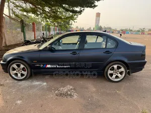 BMW 318i 2000 Noir Mat