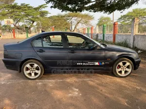 BMW 318i 2000 Noir Mat