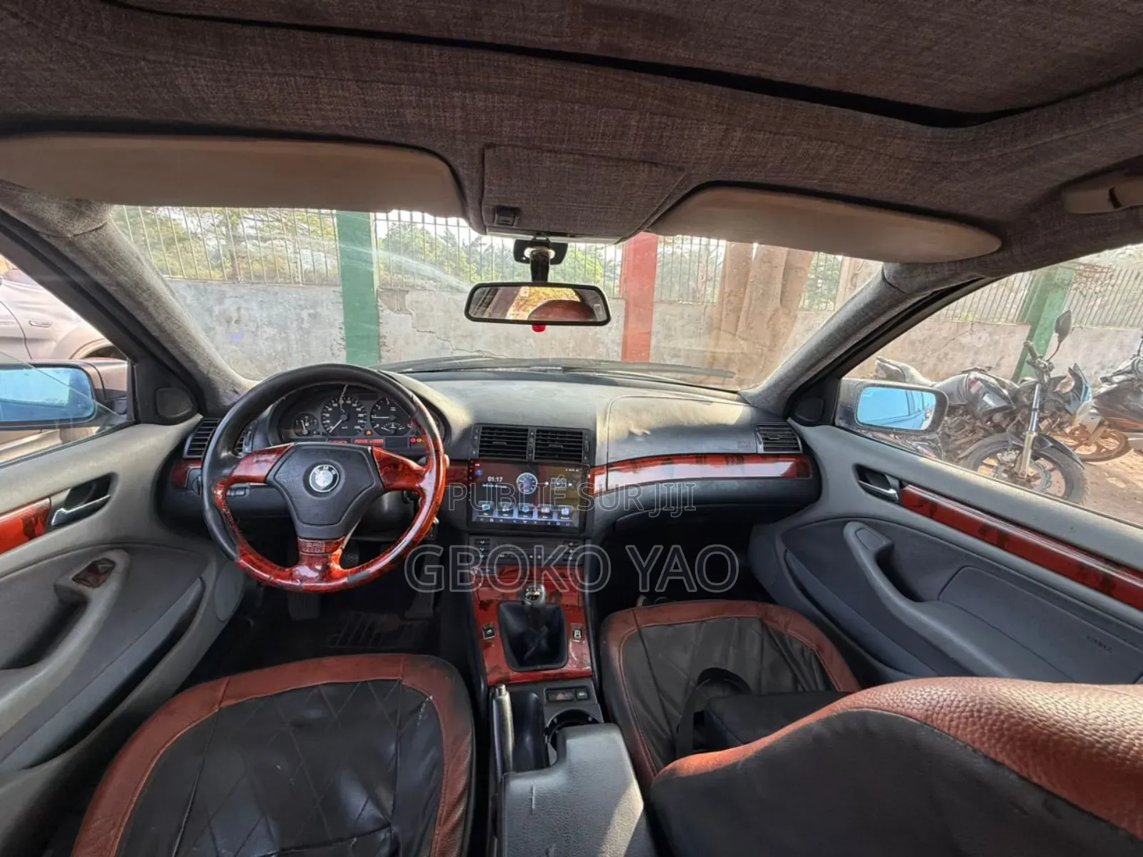 BMW 318i 2000 Noir Mat