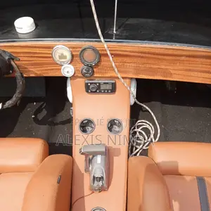 Coque Bateau d'Origine Debo Deux Bouche Vendu en Côte D’Ivoire