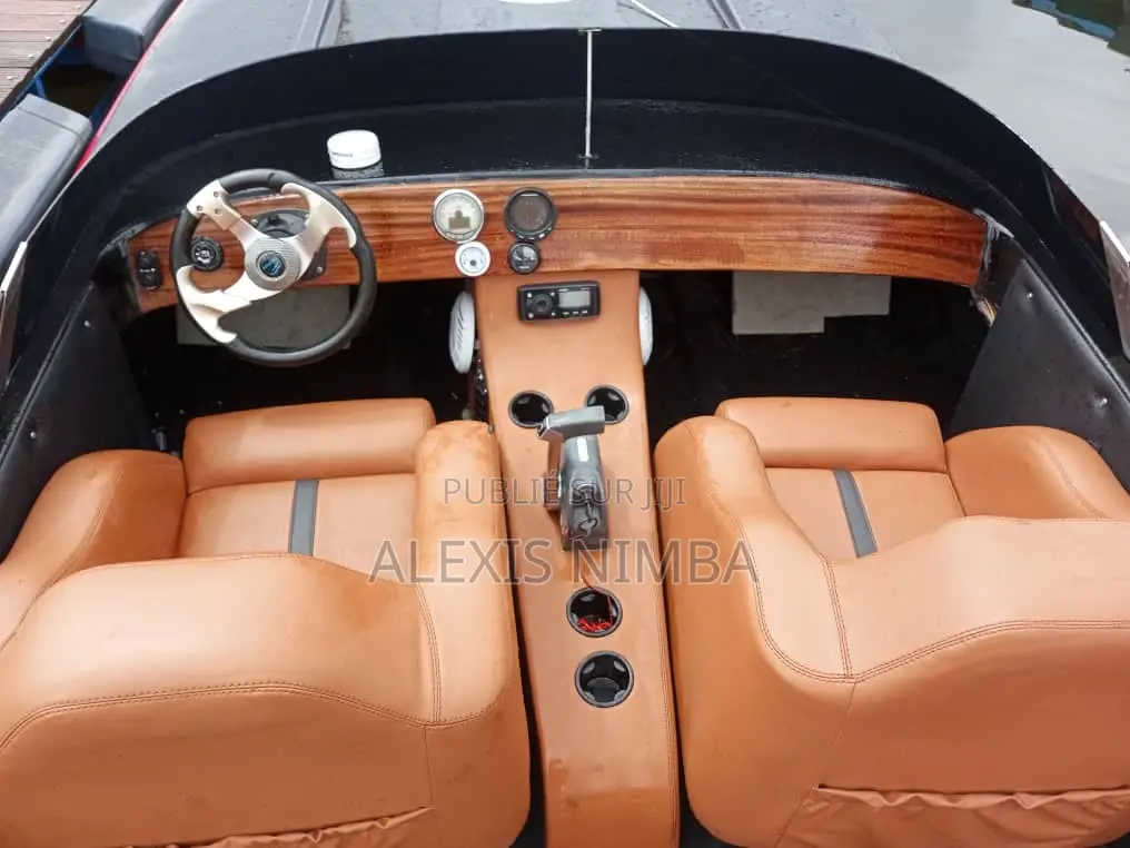 Coque Bateau d'Origine Debo Deux Bouche Vendu en Côte D’Ivoire