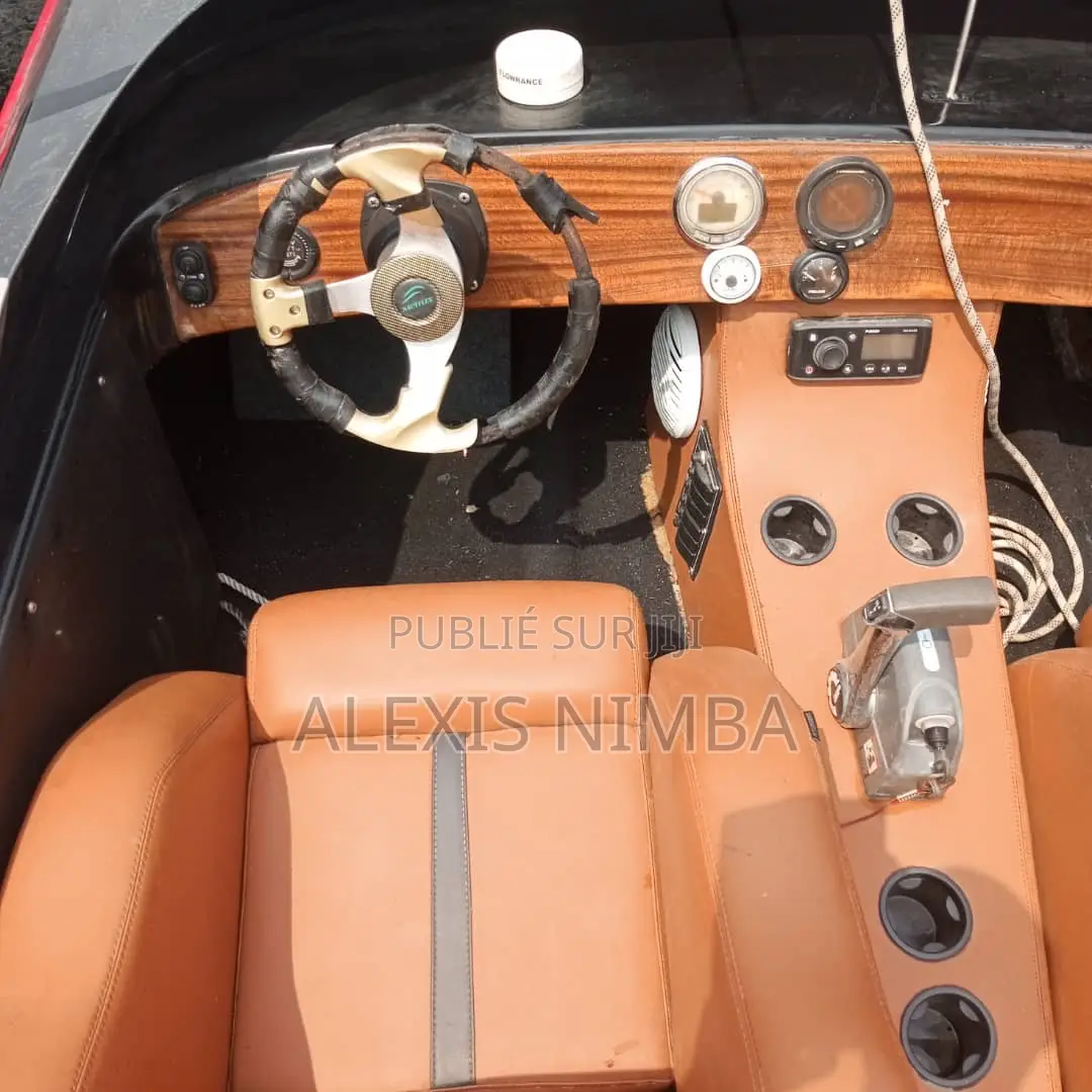 Coque Bateau d'Origine Debo Deux Bouche Vendu en Côte D’Ivoire