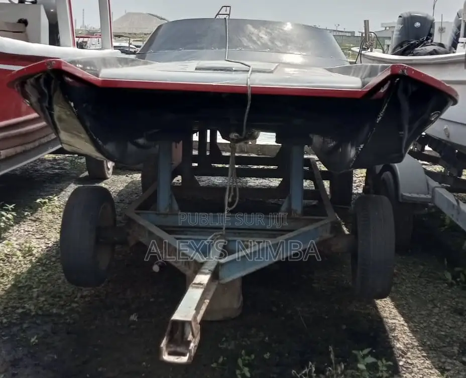 Coque Bateau d'Origine Debo Deux Bouche Vendu en Côte D’Ivoire