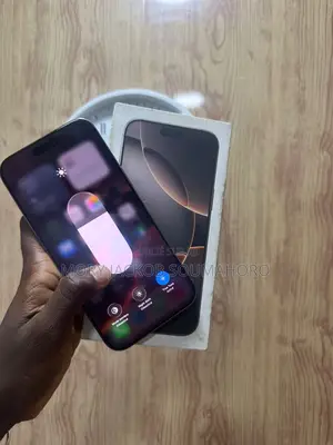 New Apple iPhone 16 Pro Max 512 GB Doré