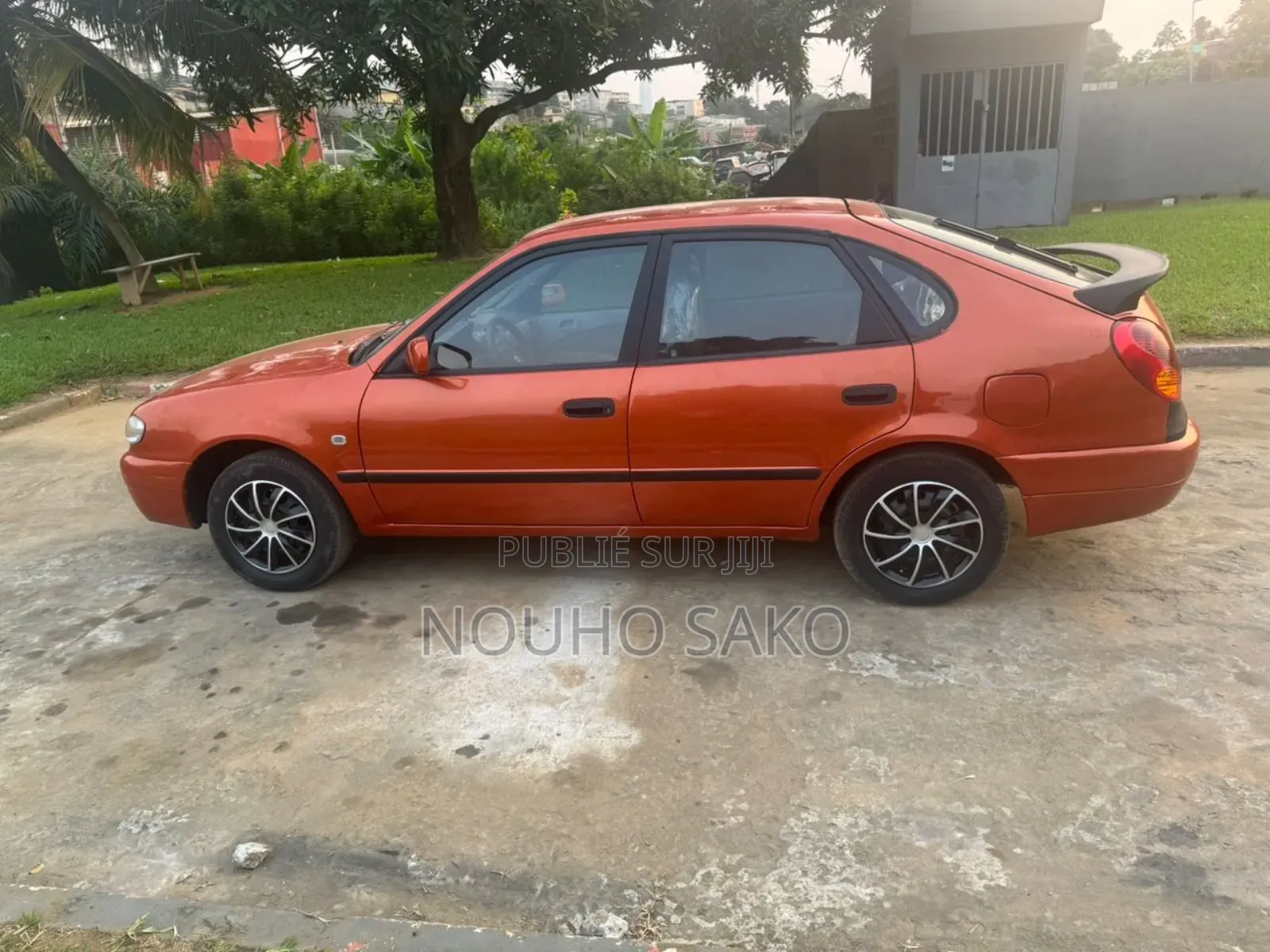 Toyota Corolla 2004 Orange