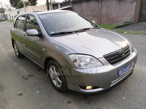 Toyota Corolla Sedan 2004 Gris