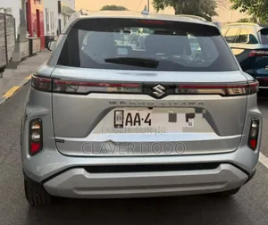 New Suzuki Grand Vitara 2025 Gris