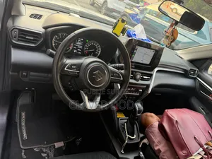 New Suzuki Grand Vitara 2025 Gris