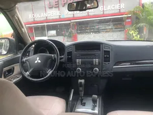 Mitsubishi Pajero 2012 Blanc