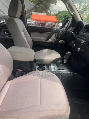 Mitsubishi Pajero 2012 Blanc