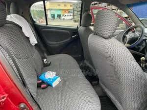 Toyota Yaris 1.4 2002 Rouge