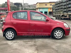 Toyota Yaris 1.4 2002 Rouge