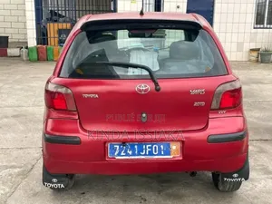 Toyota Yaris 1.4 2002 Rouge
