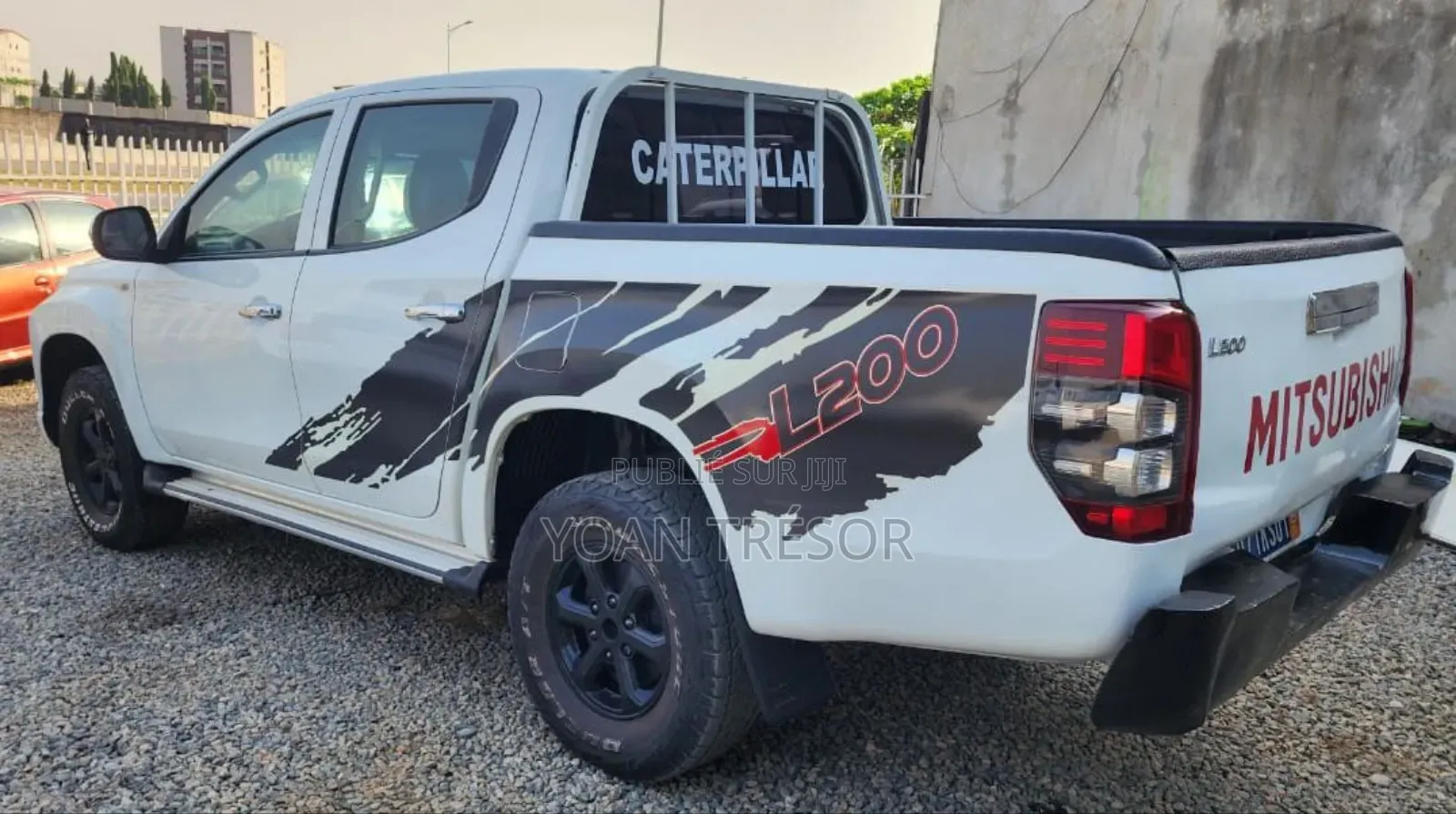 Mitsubishi L200 2023 Black