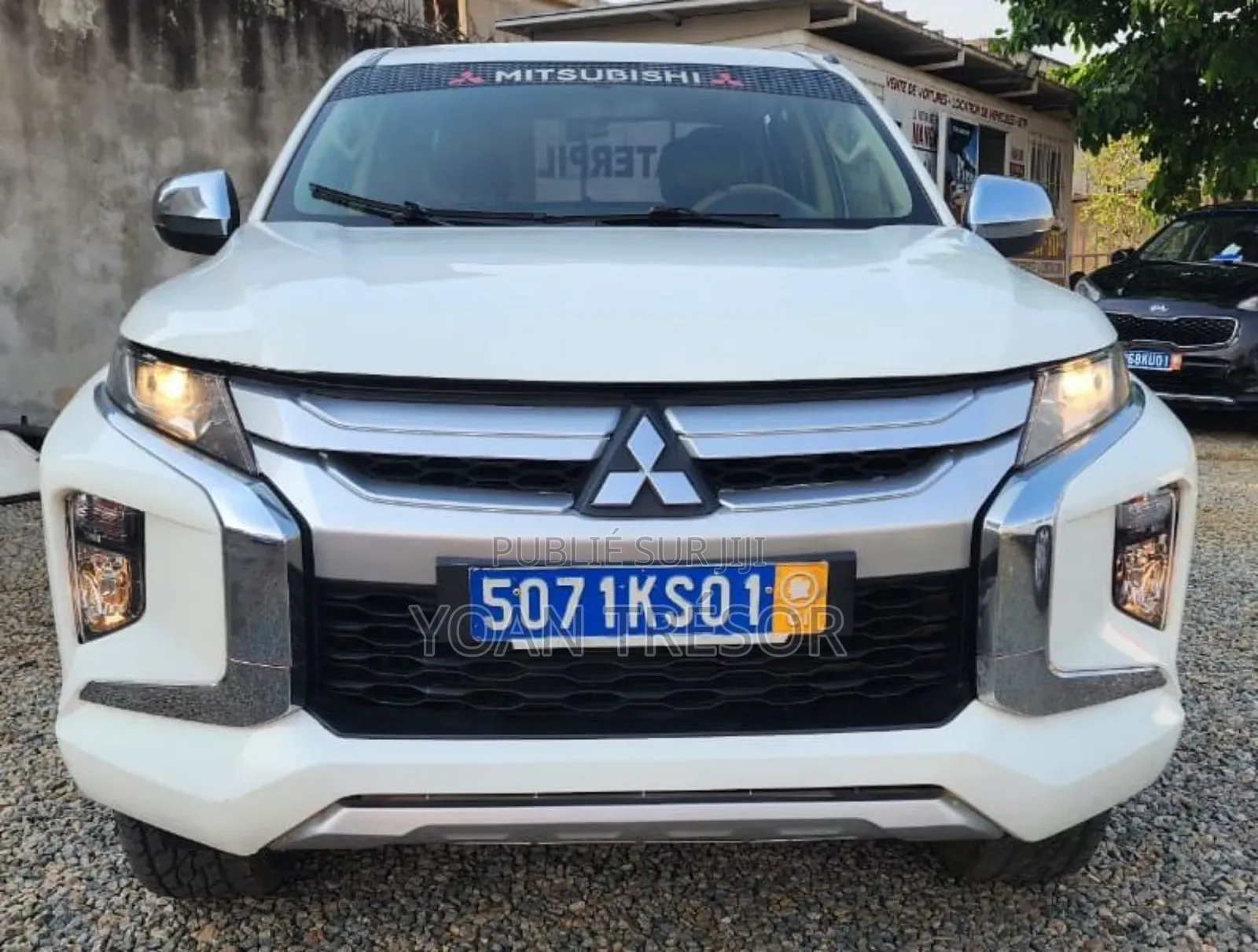 Mitsubishi L200 2023 Black