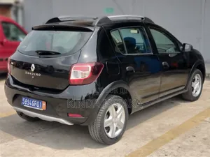 Renault Sandero 2013 Black