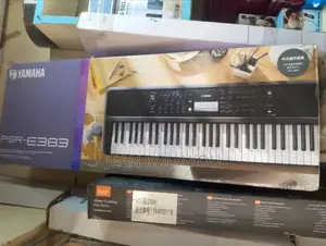 Piano Numérique Yamaha PSR-E383/ Piano Synthétiseur Clavier