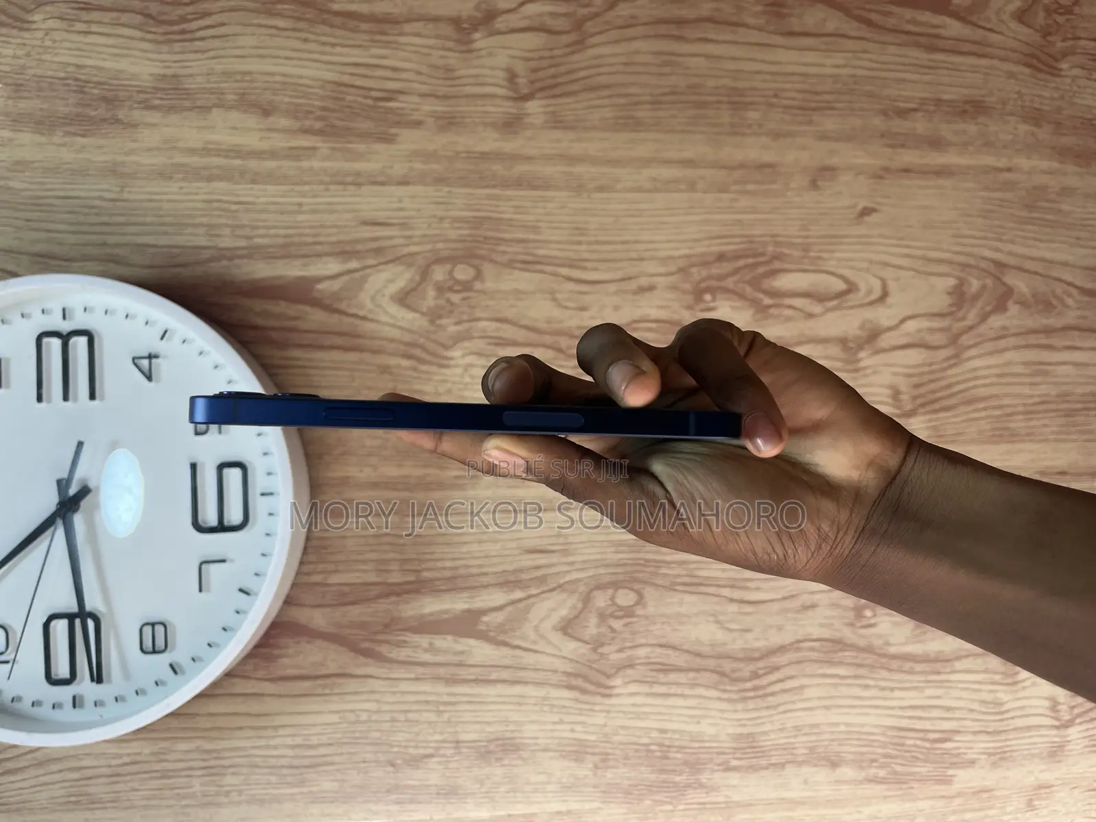 New Apple iPhone 12 64 GB Bleu