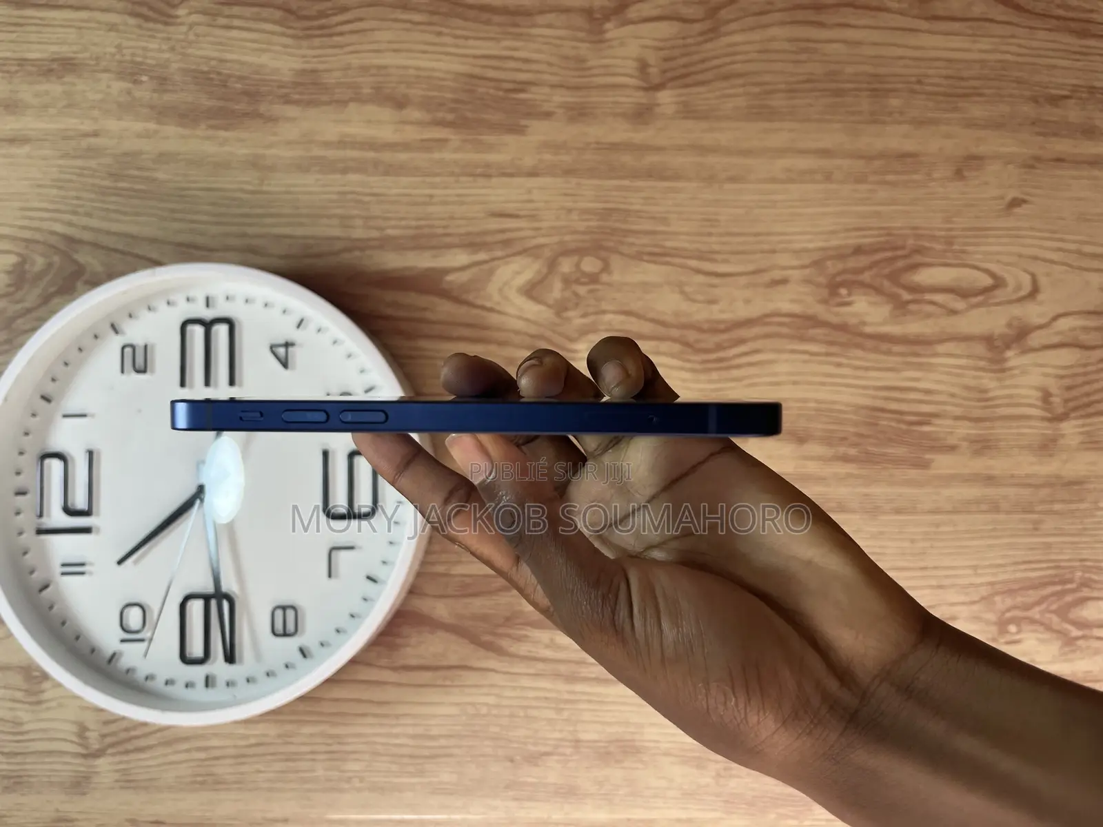 New Apple iPhone 12 64 GB Bleu