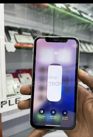 New Apple XR 128 GB Blanc