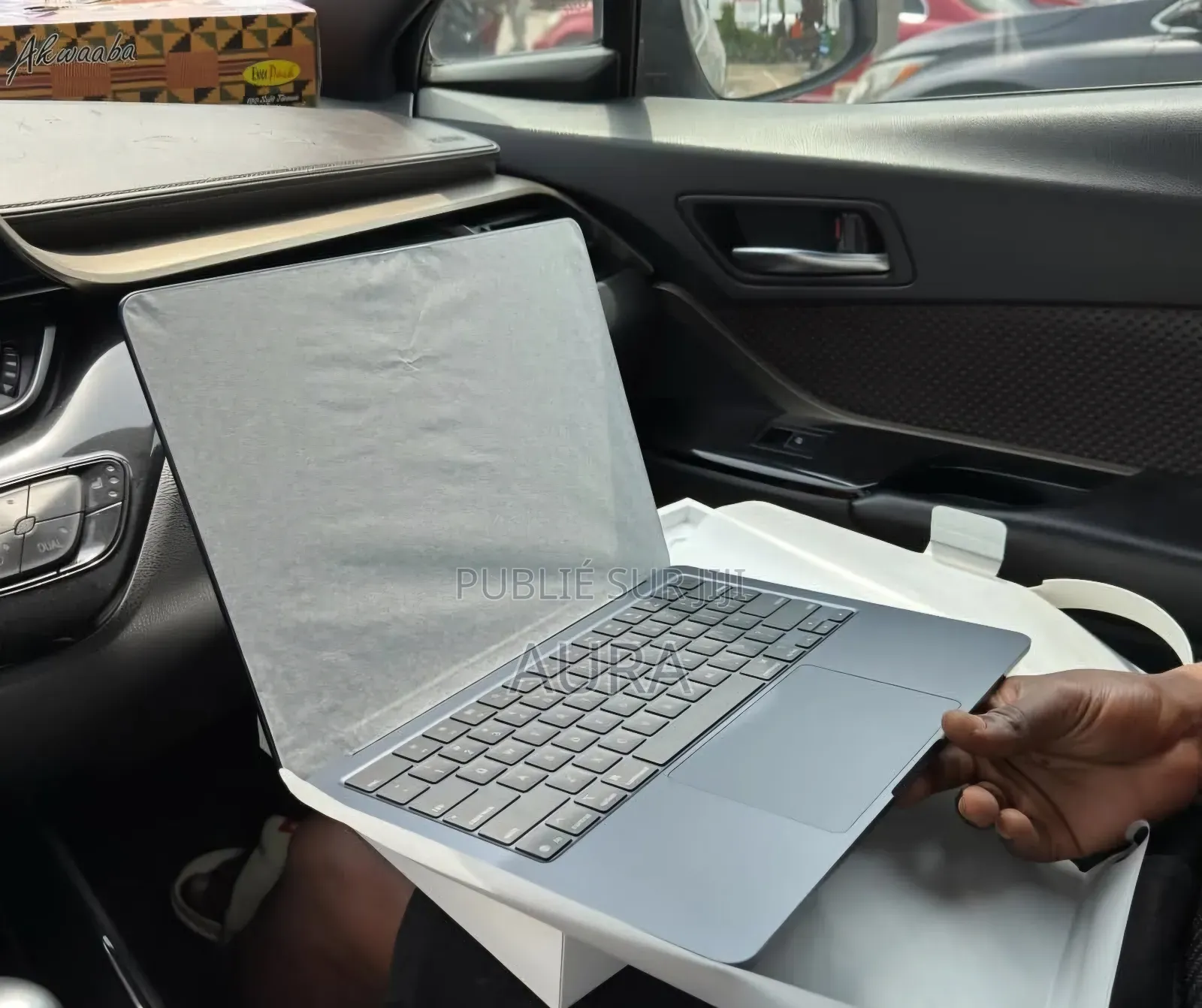 New Apple MacBook Air 2025 M4 13-Inch 16GB Apple M4 SSD 256GB