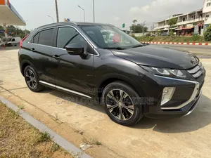 Mitsubishi Eclipse Cross 2019 Gris