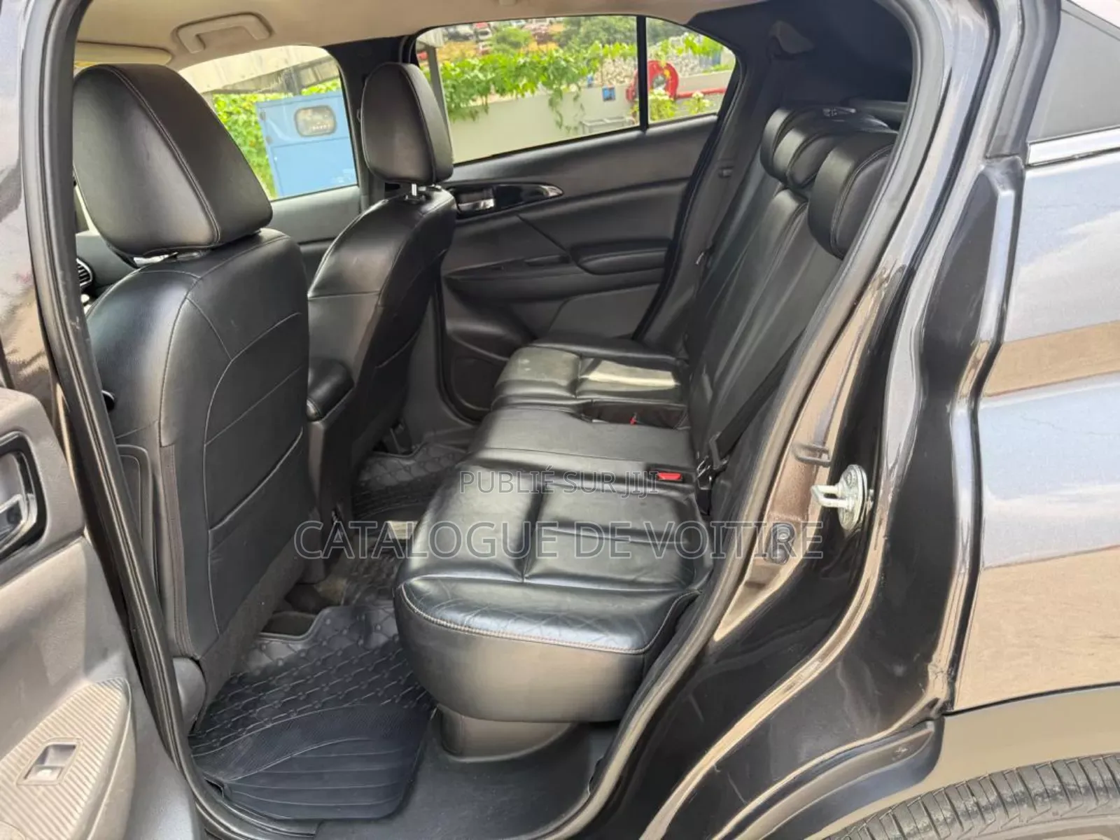 Mitsubishi Eclipse Cross 2019 Gris