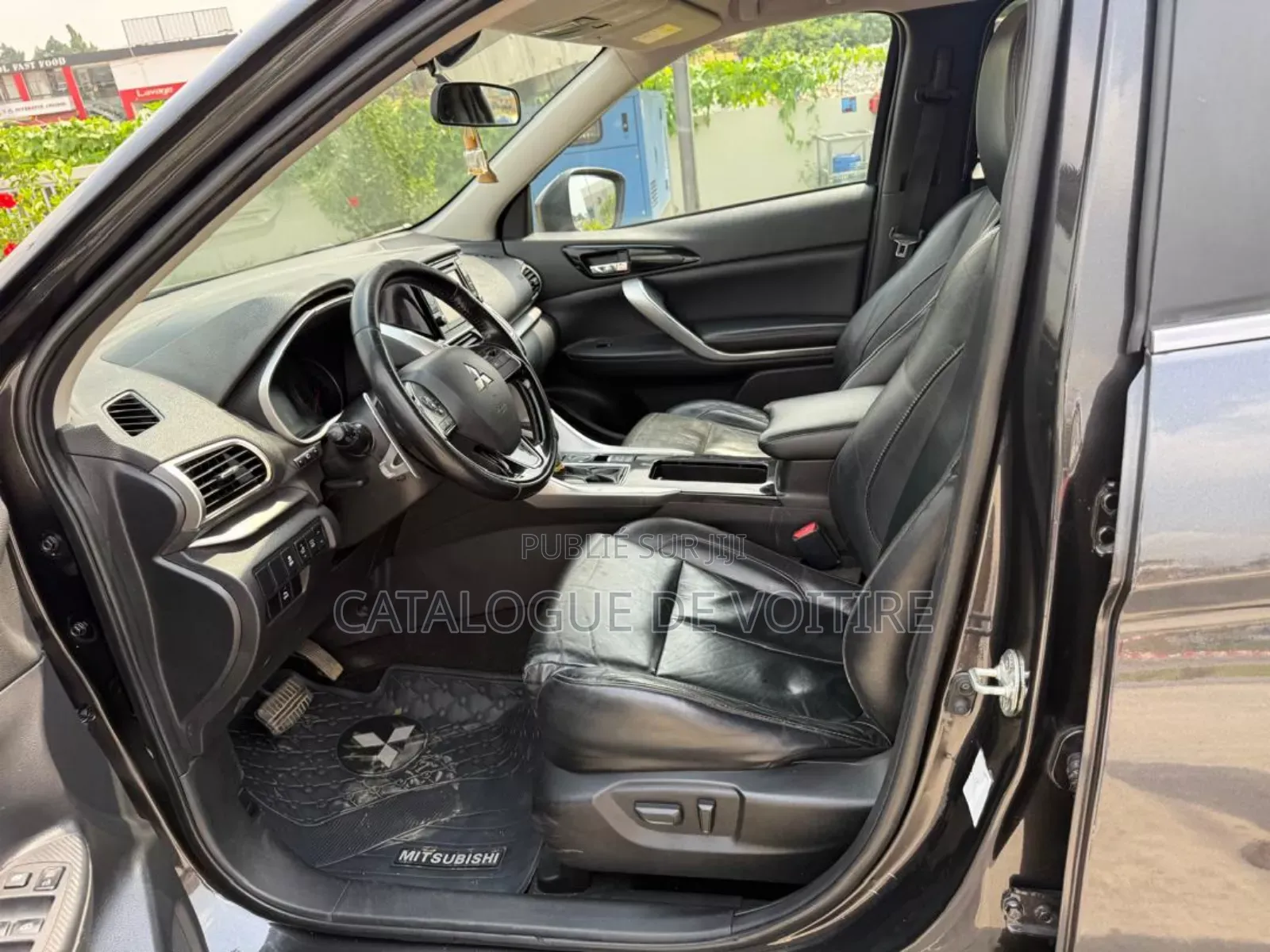 Mitsubishi Eclipse Cross 2019 Gris