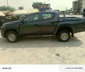 Mitsubishi L200 2021 Black