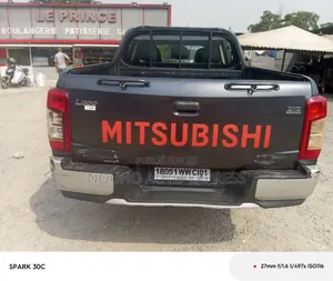 Mitsubishi L200 2021 Black