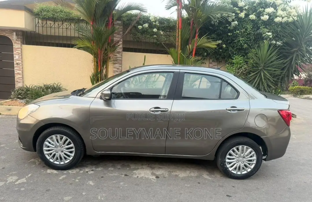 Suzuki Dzire 2023 Gris