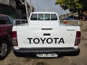 Toyota Hilux 3.0 D-4D 4x4 2015 Blanc