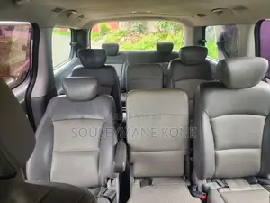 Hyundai Starex 2018 Gris