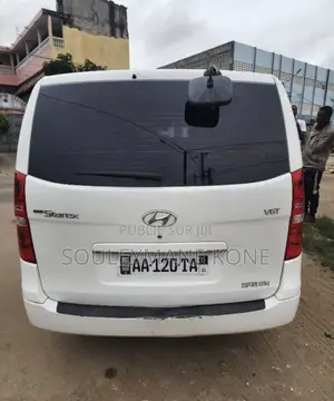 Hyundai Starex 2018 Blanc