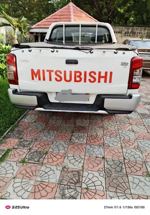 Mitsubishi L200 2020 Blanc