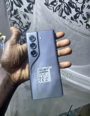 Nouveau Tecno Camon 40 Pro 4G 256 GB Blanc