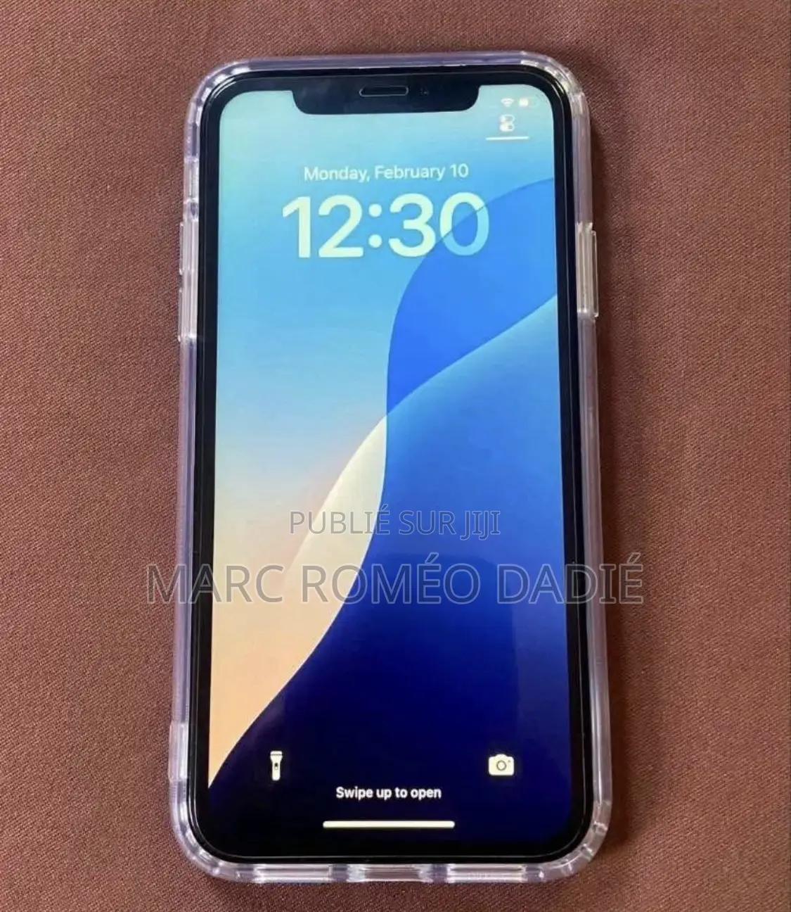 New Apple XR 128 GB Rouge