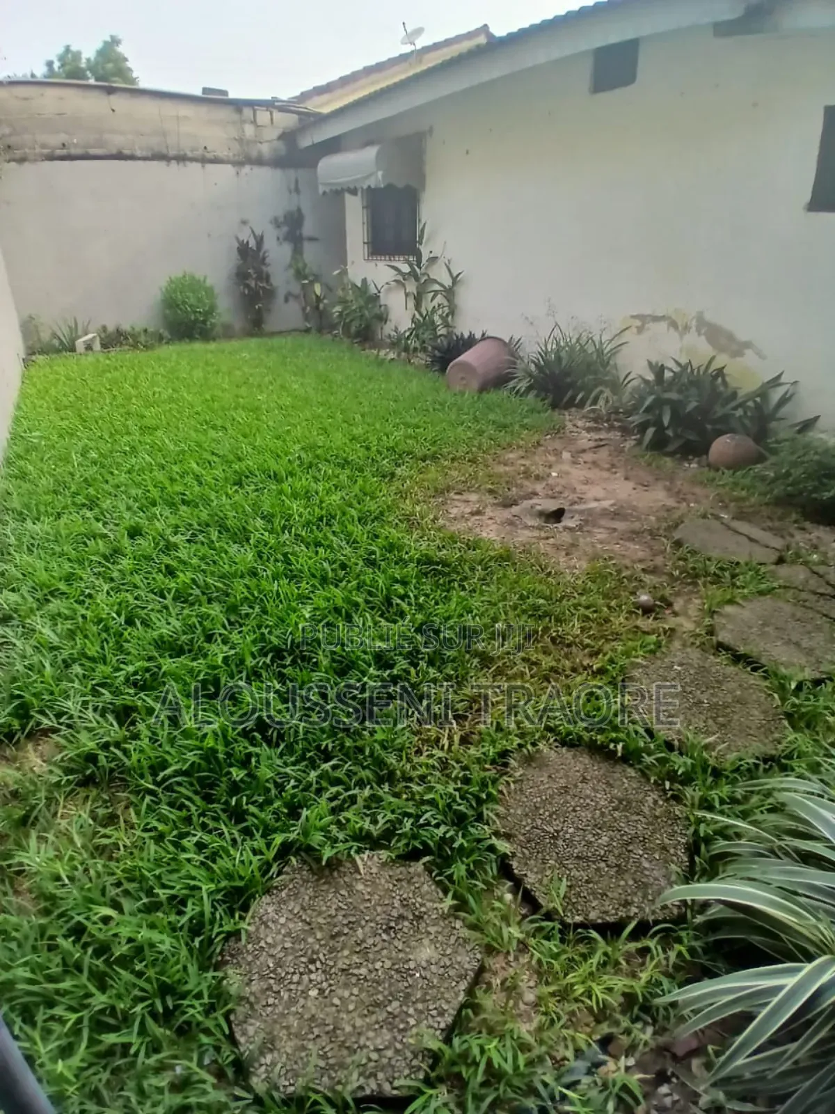 6chbre Duplex dans Tas Btp Entreprise, Cocody à Vendre