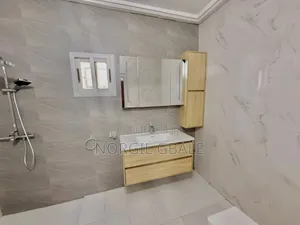 5chbre Duplex dans Avec Norco, Cocody à Vendre