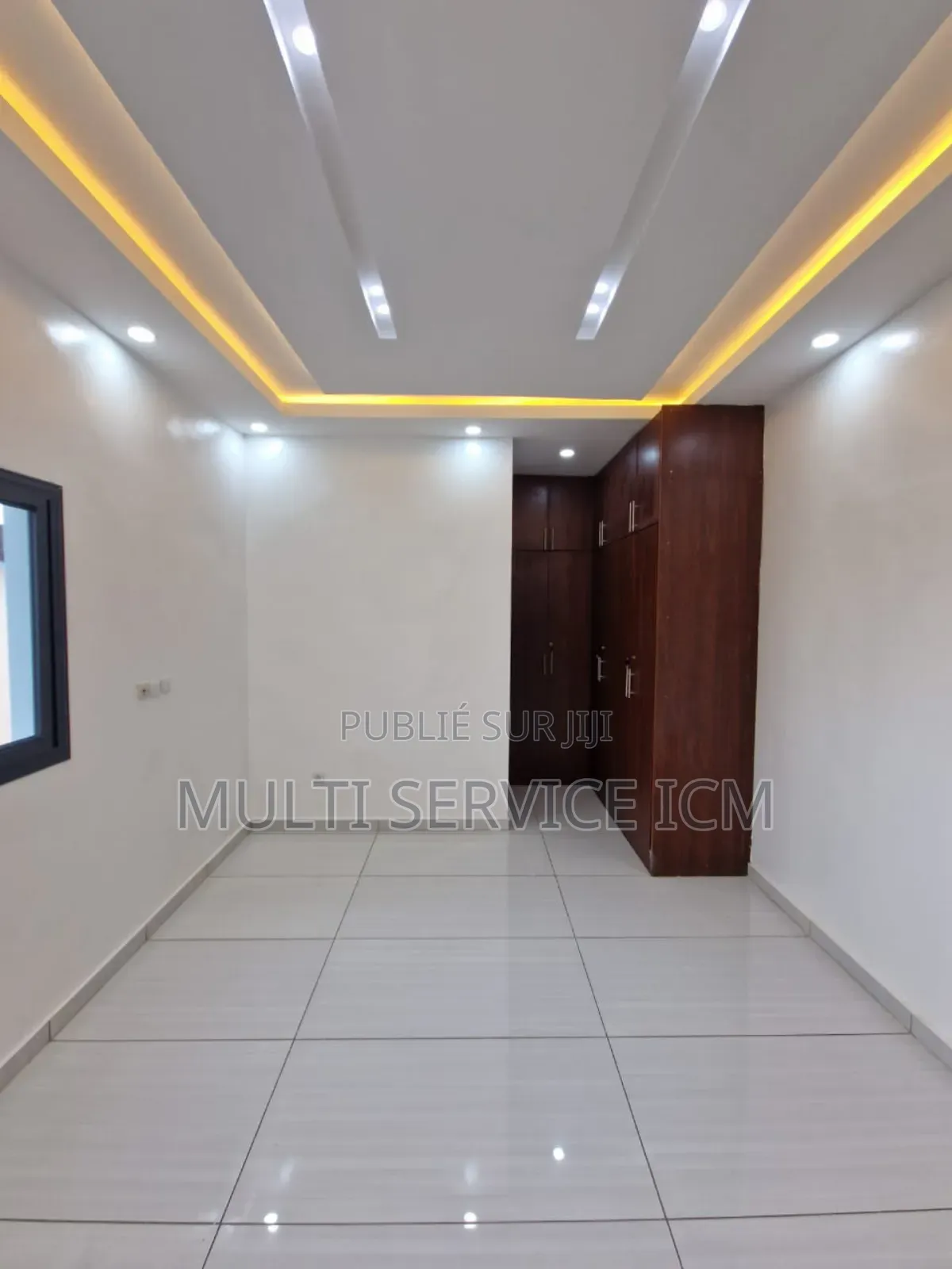 Furnished 5chbre Duplex dans Ismaël Coulibaly, Cocody à Vendre