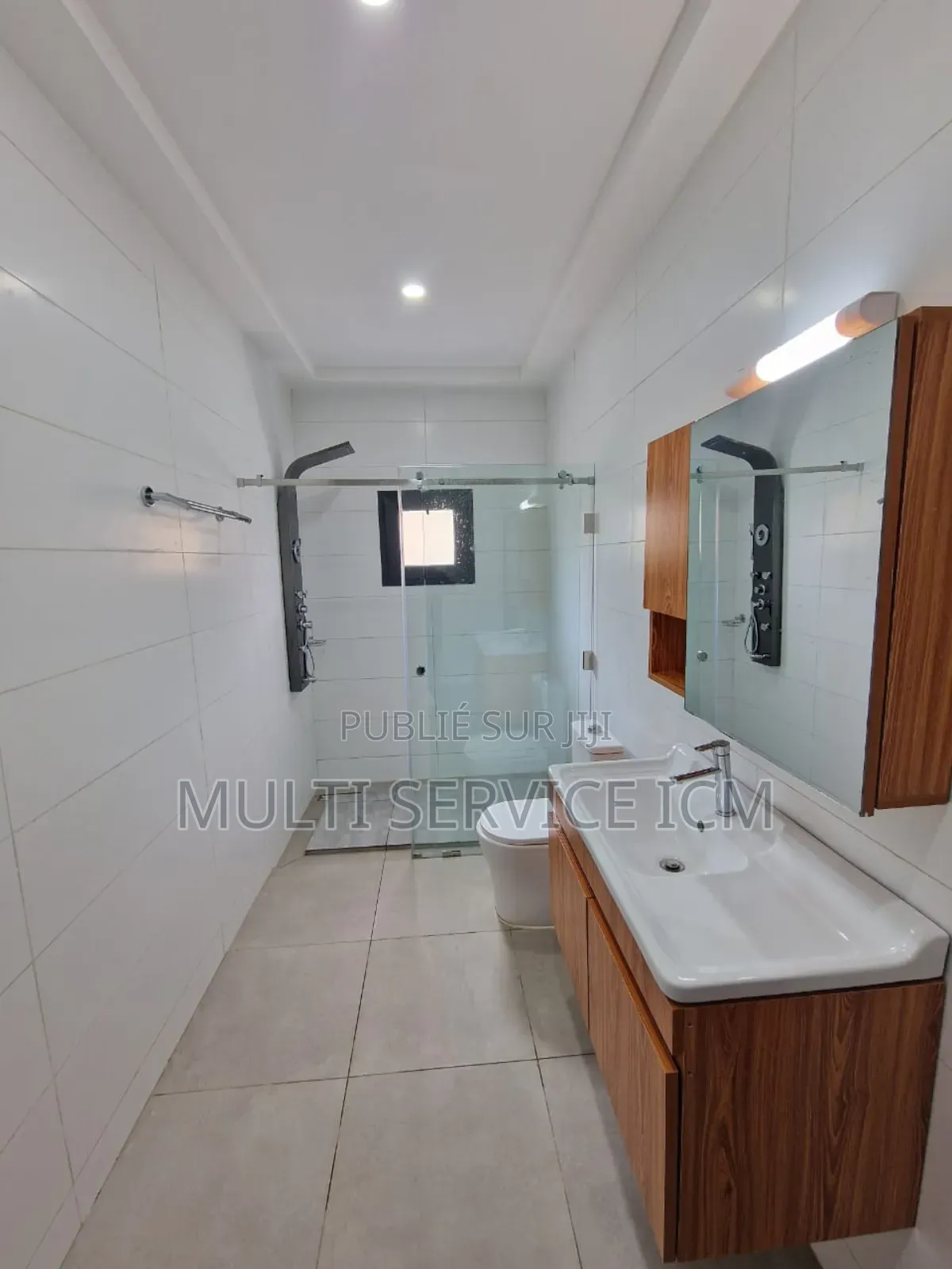 Furnished 5chbre Duplex dans Ismaël Coulibaly, Cocody à Vendre