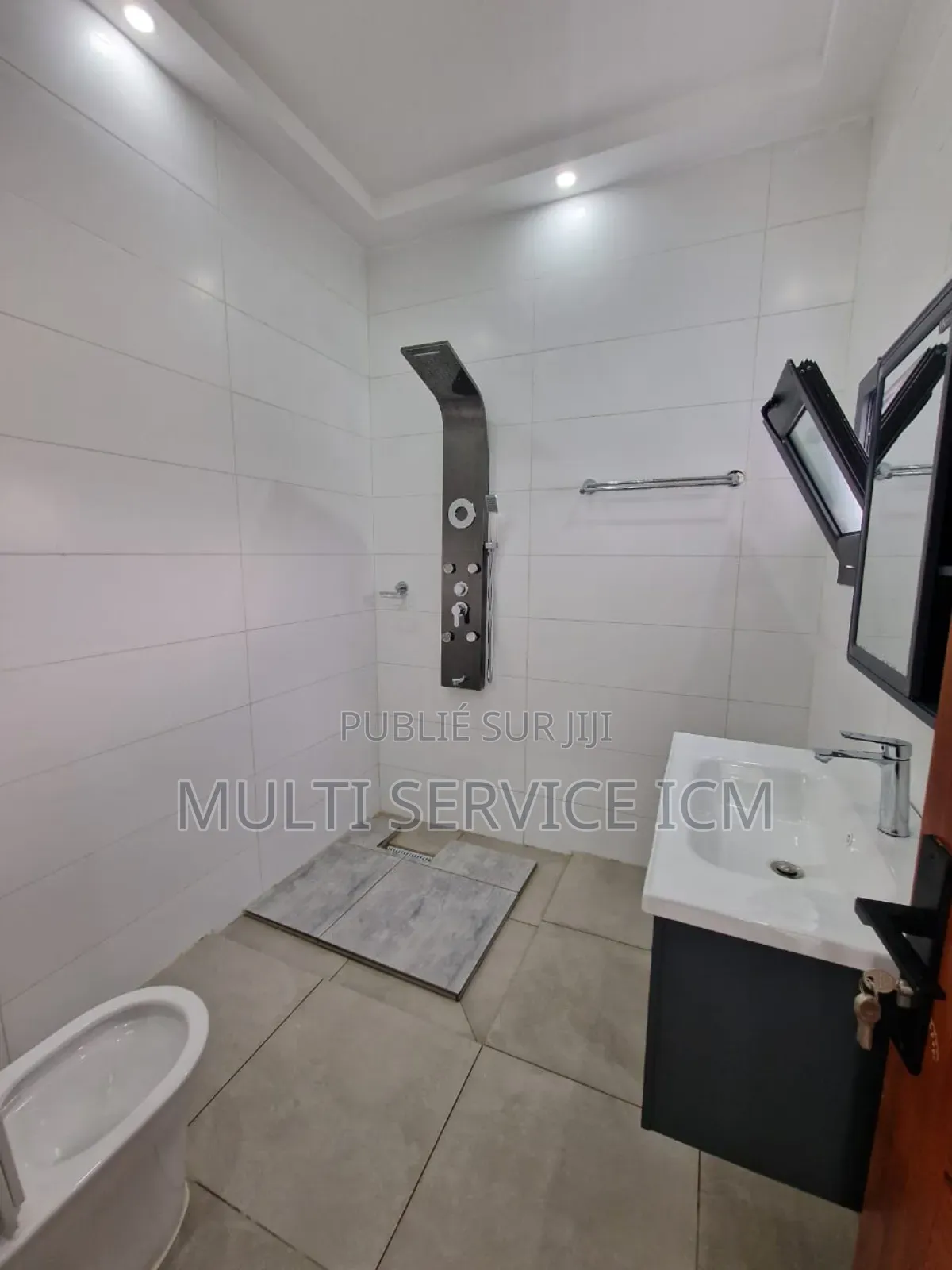 Furnished 5chbre Duplex dans Ismaël Coulibaly, Cocody à Vendre