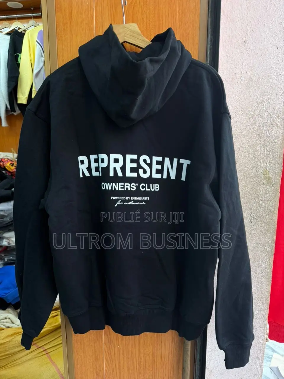 Pull Essentais Represent Vlone