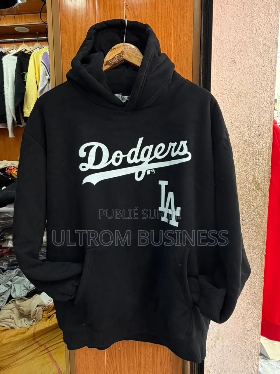 Pull Essentais Represent Vlone