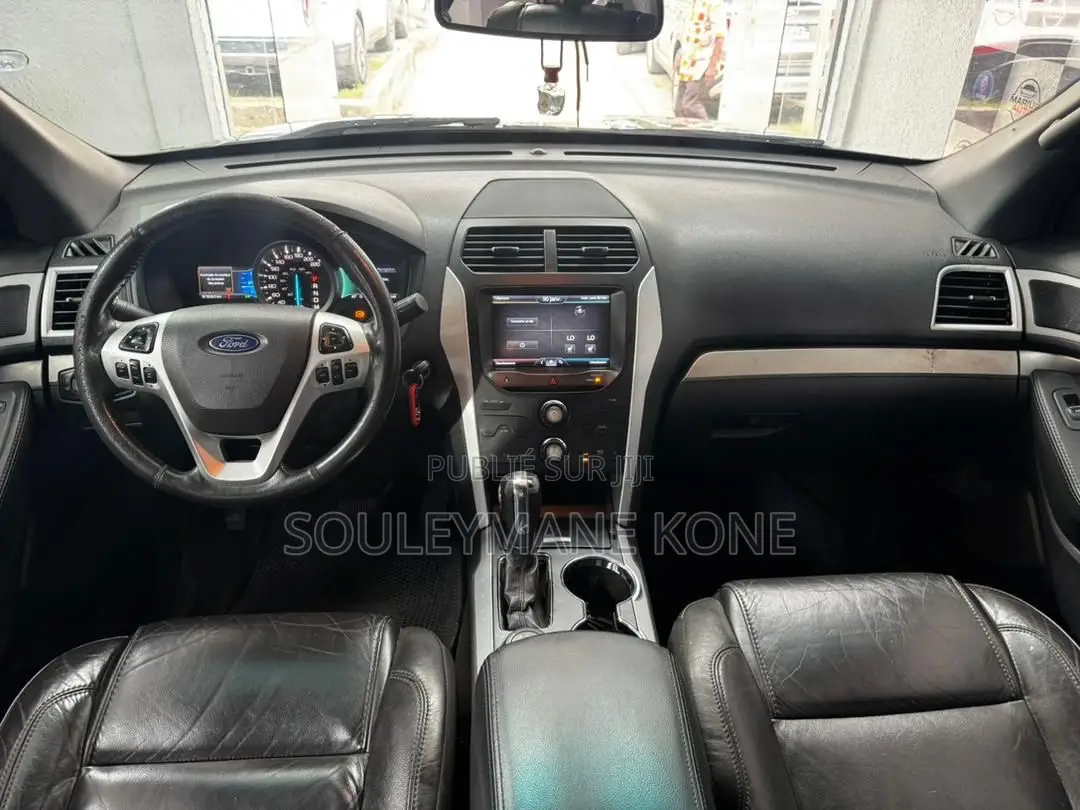 Ford Explorer 2015 Black