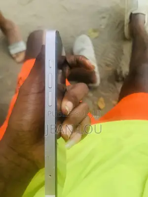 Apple iPhone 13 128 GB Rose