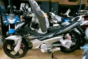 New KTM Autre 2025 Argenté