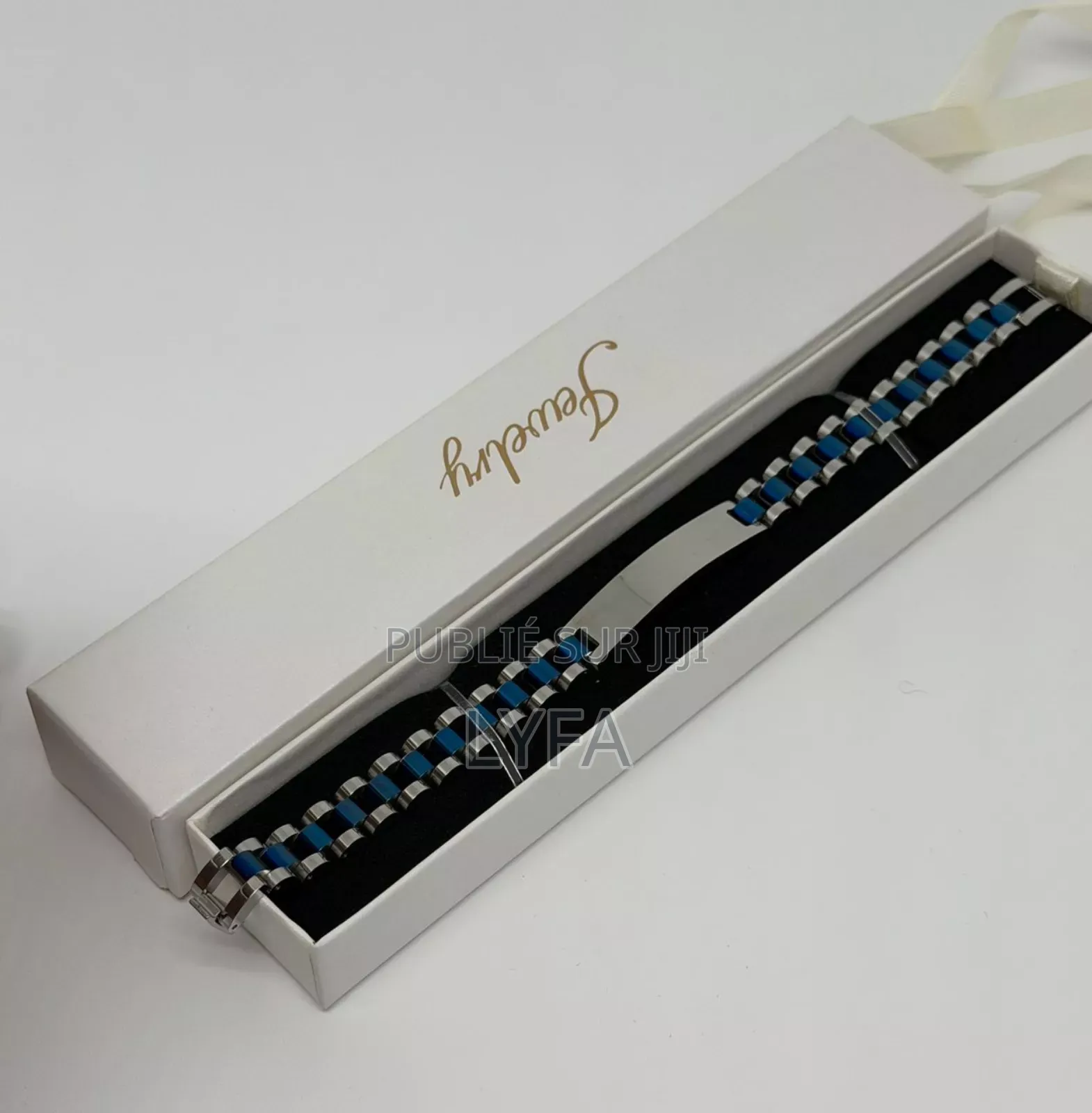 Bracelet Avec Le Coffret